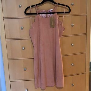 Pale pink Scalloped dress